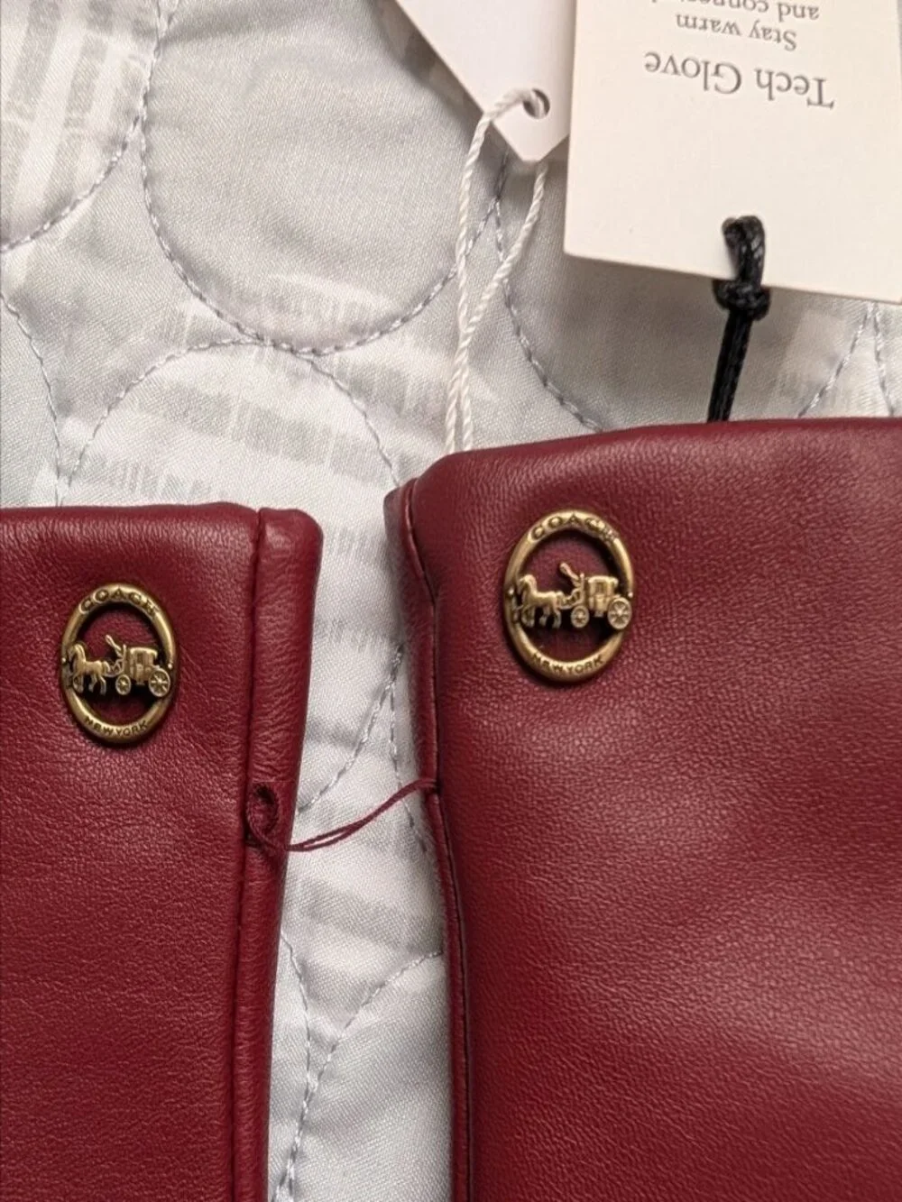 Coach 76310 Horse And Carriage Tech Glove - Red Size 7 NWT